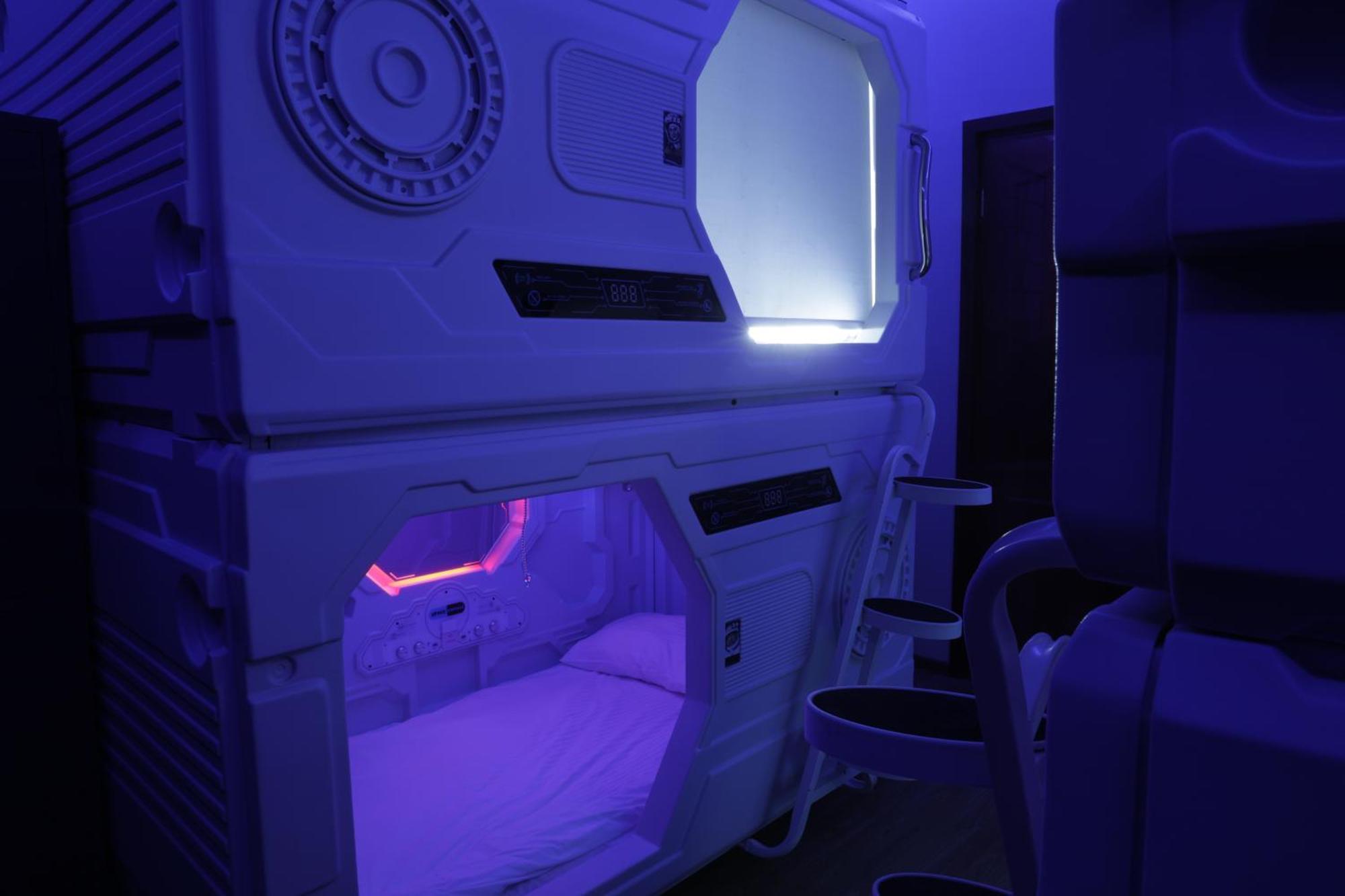 Capsula Hotel Yerevan Bagian luar foto